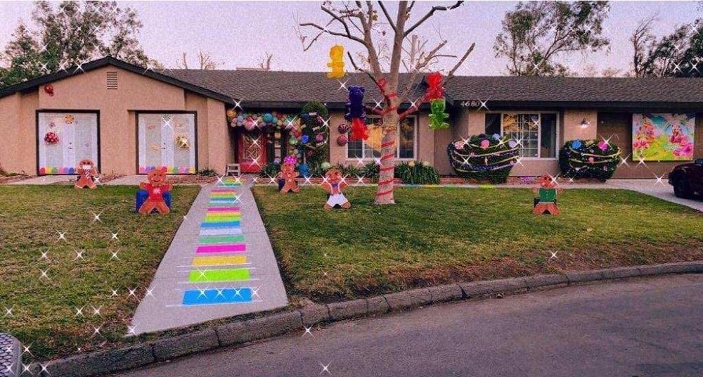 Glen House in Riverside decorated for the holidays